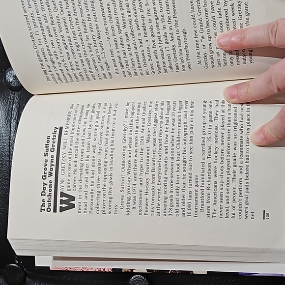 Book: The best of it happened in Hockey - Picture 4 of 4